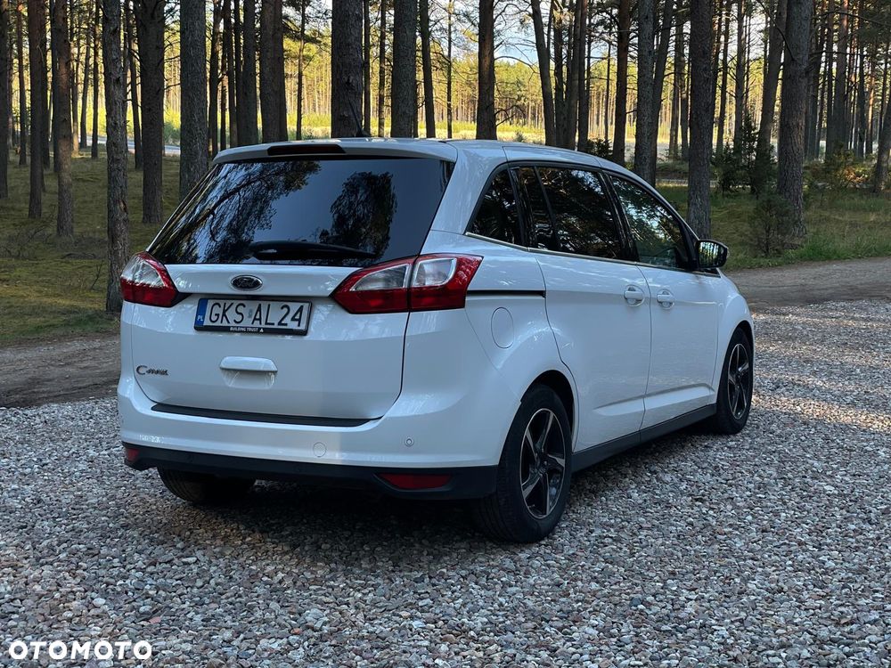 Ford Grand C-MAX - 3