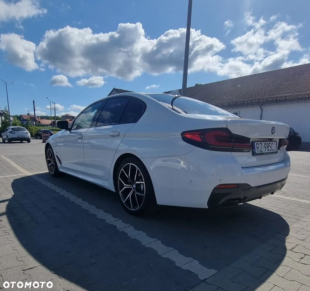 BMW Seria 5 520d xDrive - 5