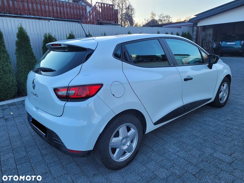Renault Clio 1.2 16V Authentique - 5