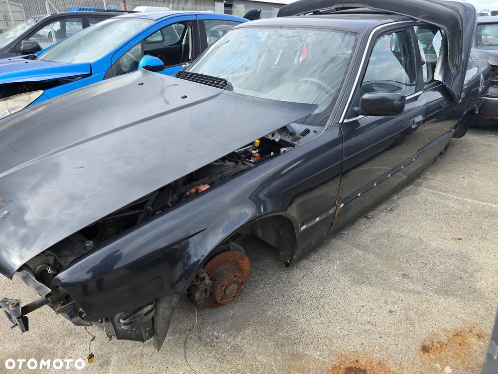 A046 / BMW 5 E34 / NA CZĘŚCI - 3