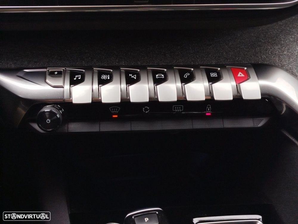 Peugeot 3008 1.6 Hybrid Allure Pack e-EAT8 - 34