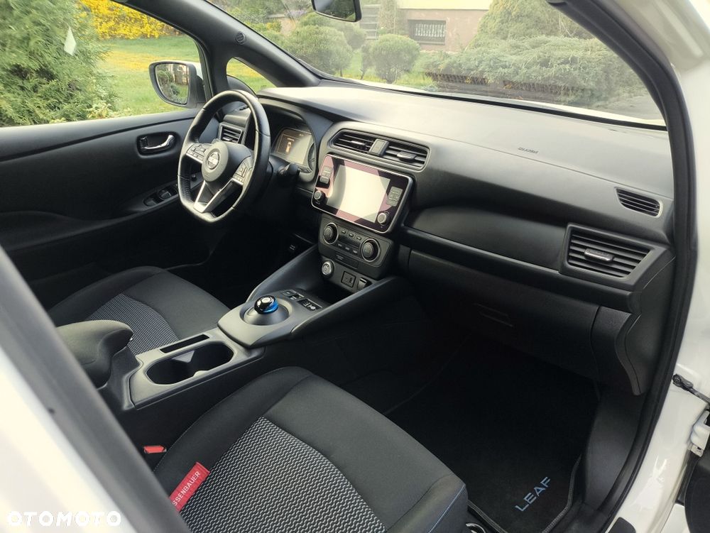 Nissan Leaf 40 kWh Acenta - 9