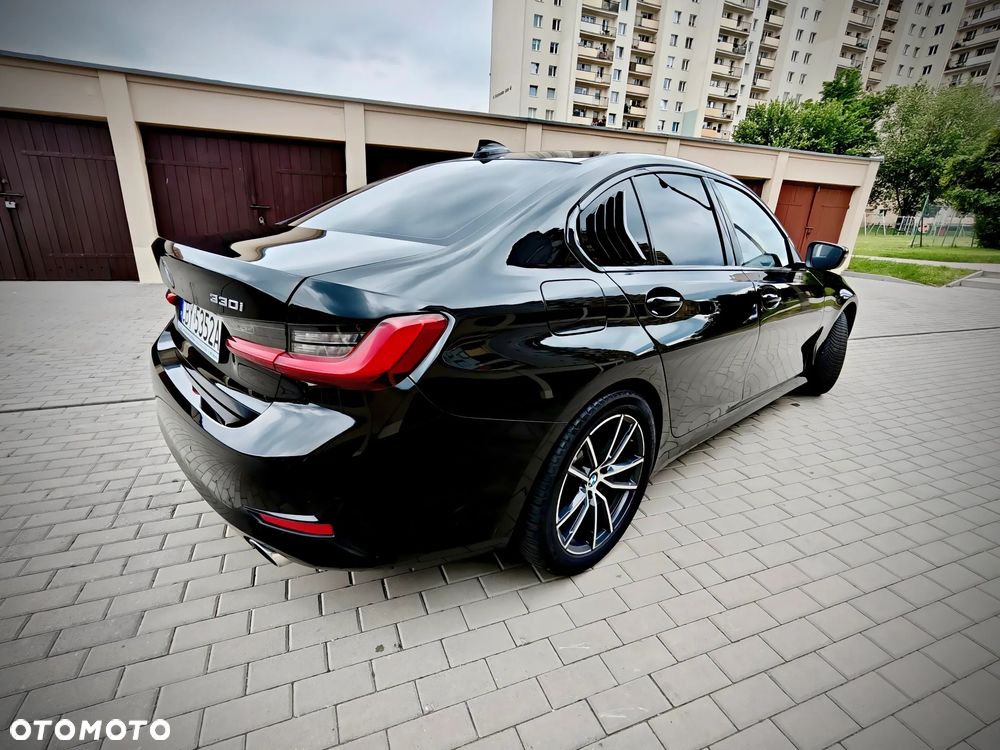 BMW Seria 3 330i Advantage sport - 7