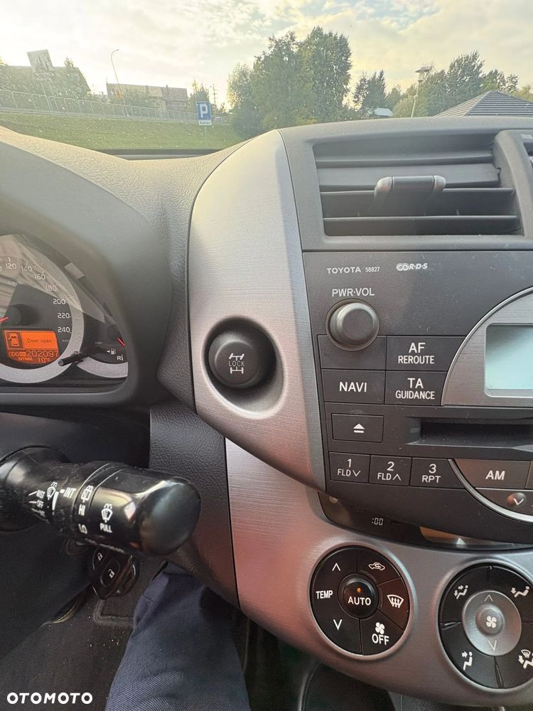 Toyota RAV4 2.2 D-4D 4x4 Team - 7