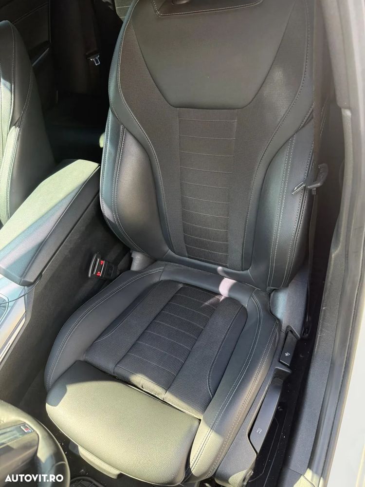 BMW Seria 3 320d Aut. Sport Line - 11