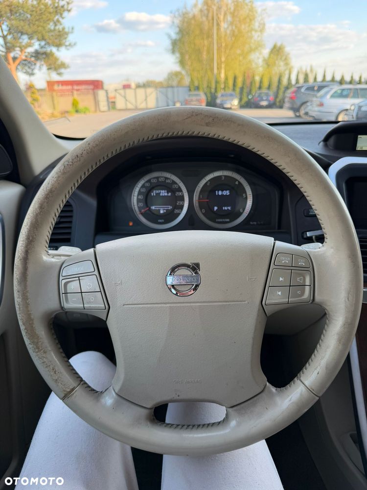 Volvo XC 60 - 8