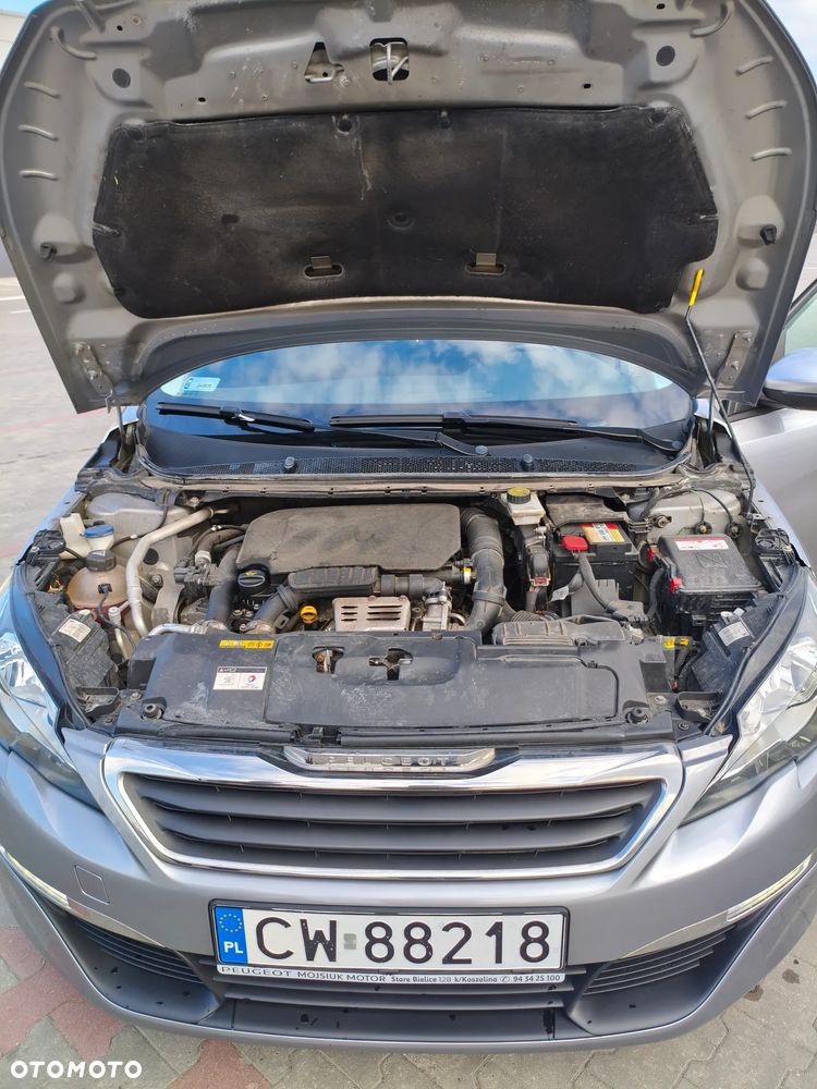 Peugeot 308 1.2 PureTech Allure S&S - 21