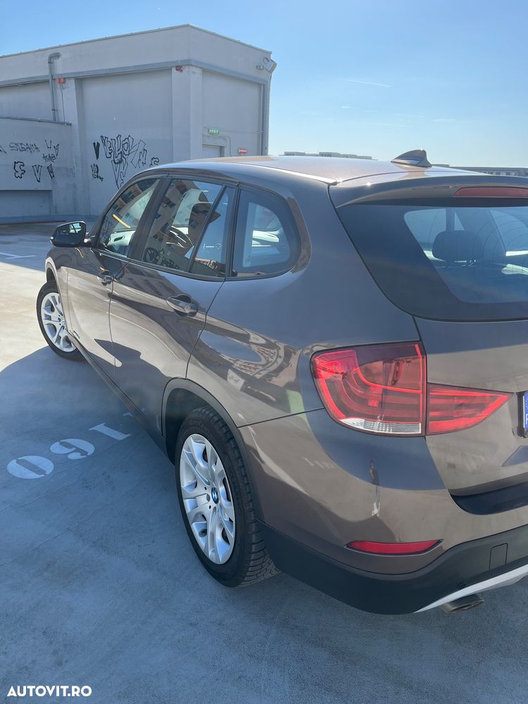 BMW X1 sDrive18d - 11