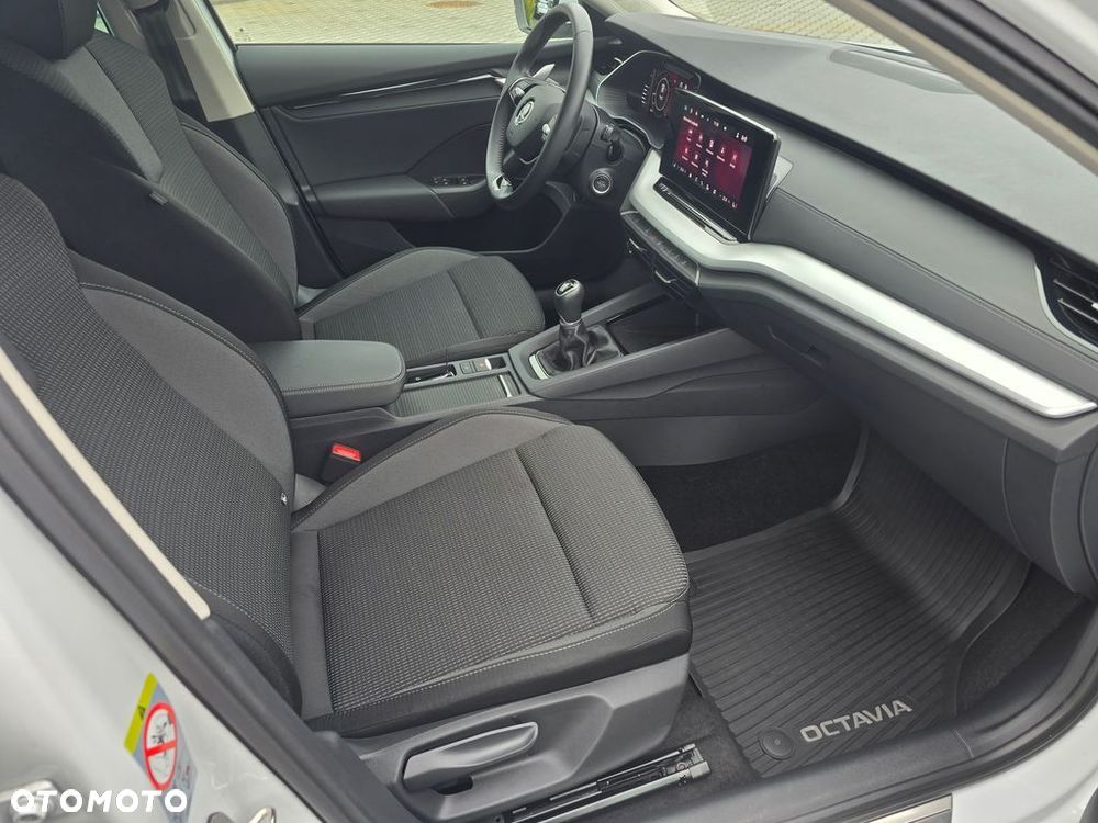 Skoda Octavia 1.5 TSI Selection - 11
