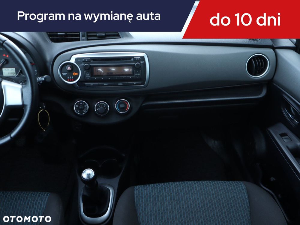 Toyota Yaris - 10