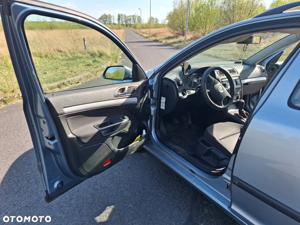 Skoda Octavia 1.6 Tour - 15