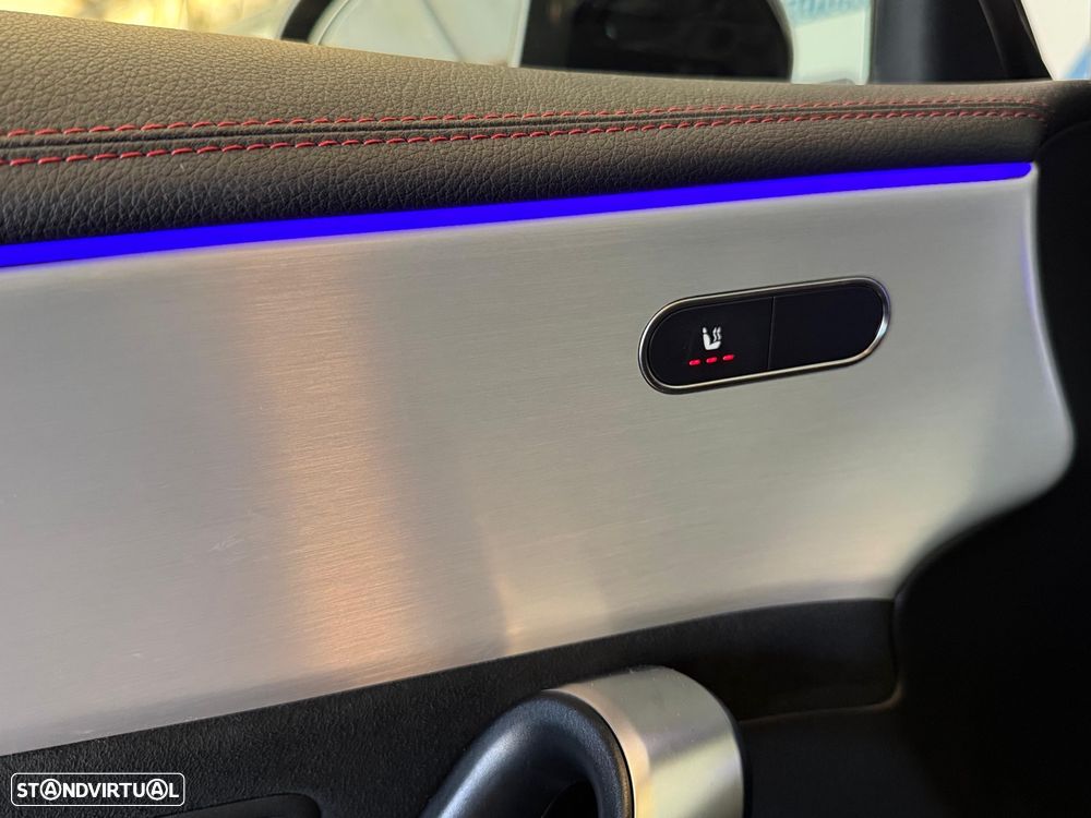 Mercedes-Benz CLA 250 - 25