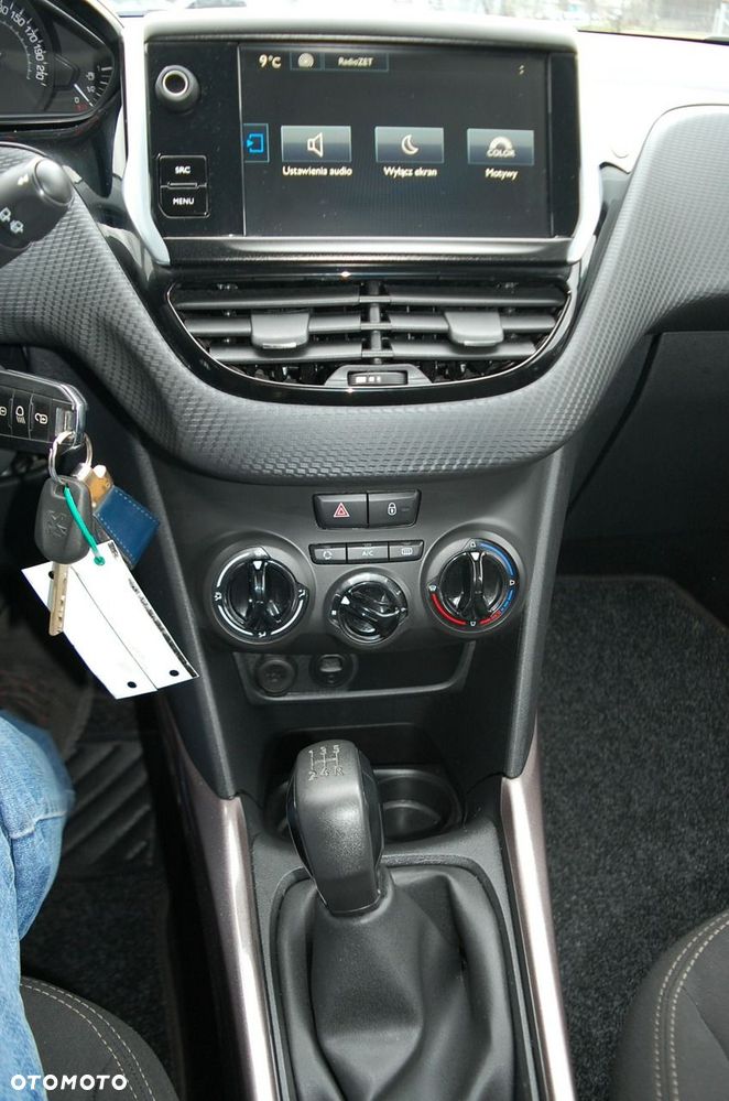 Peugeot 2008 - 23