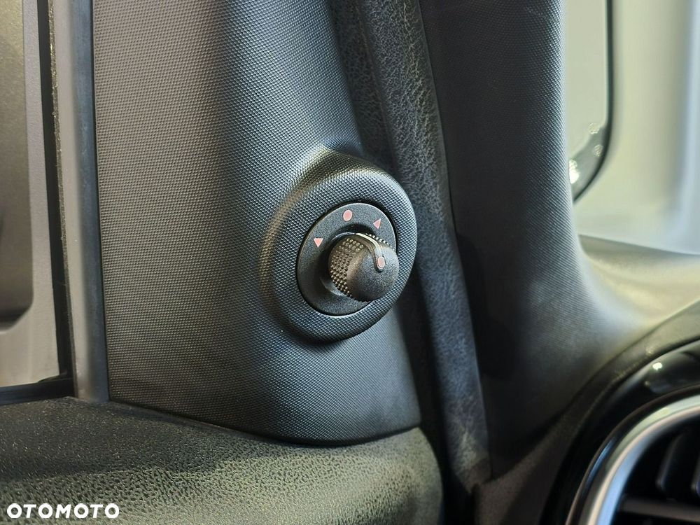 Fiat 500L - 28