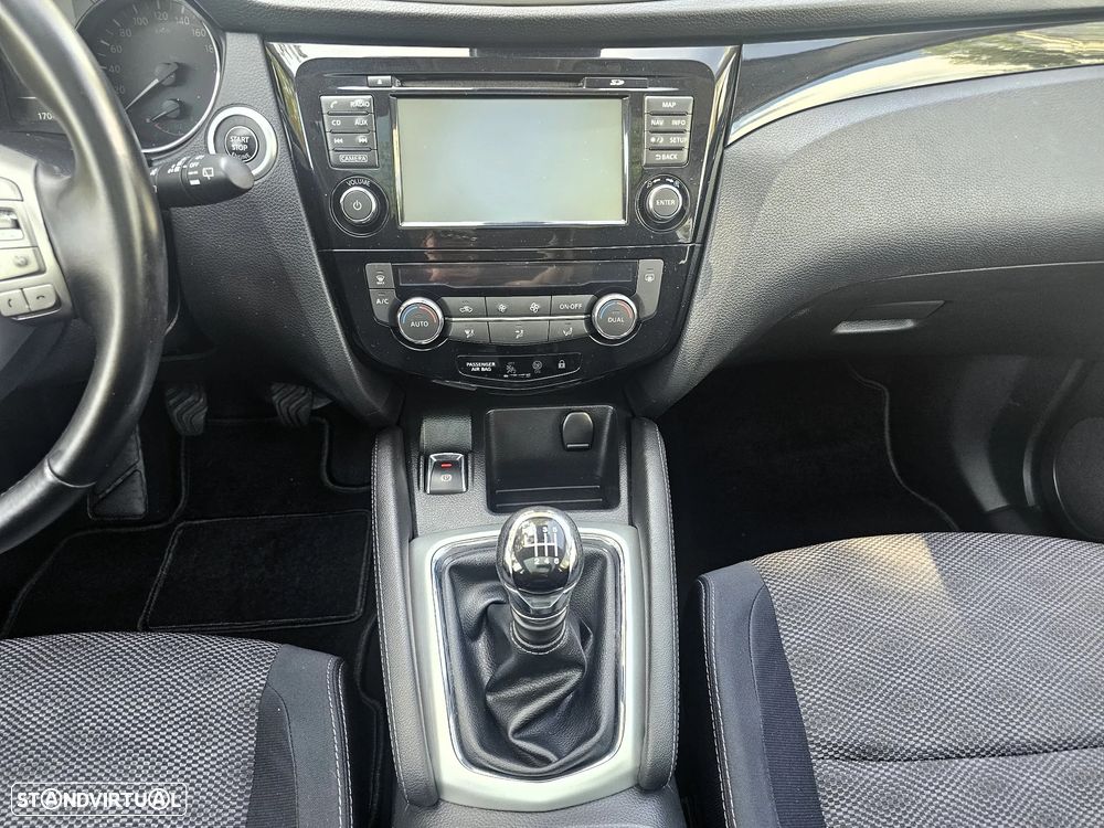 Nissan Qashqai 1.5 dCi Tekna - 27