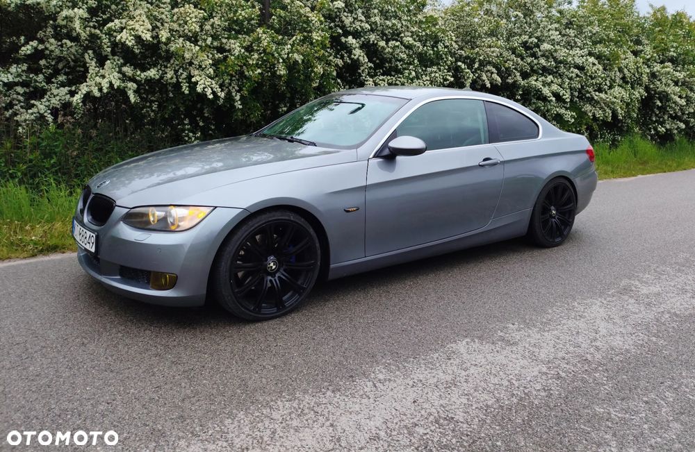 BMW Seria 3 330i - 2