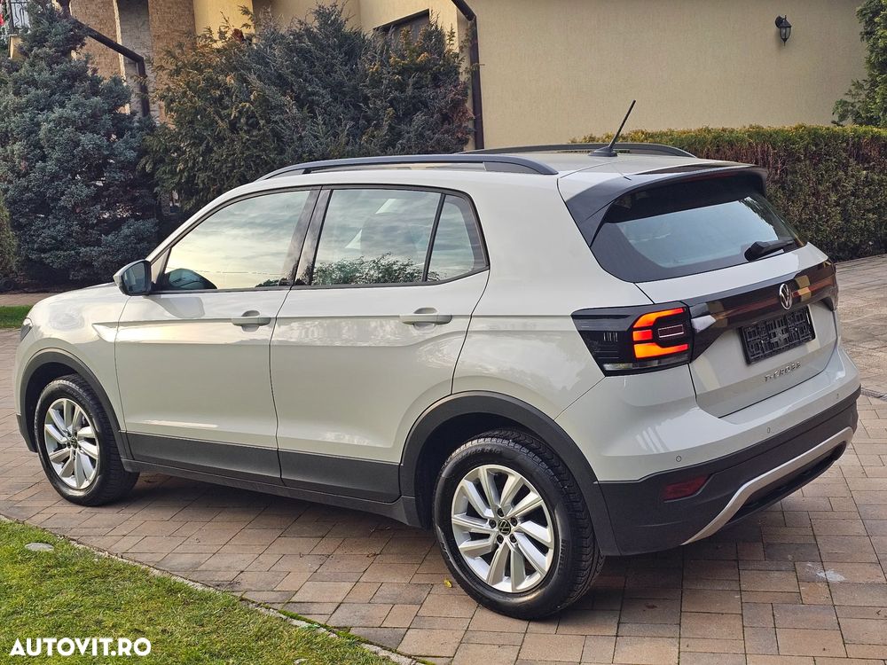 Volkswagen T-Cross - 14