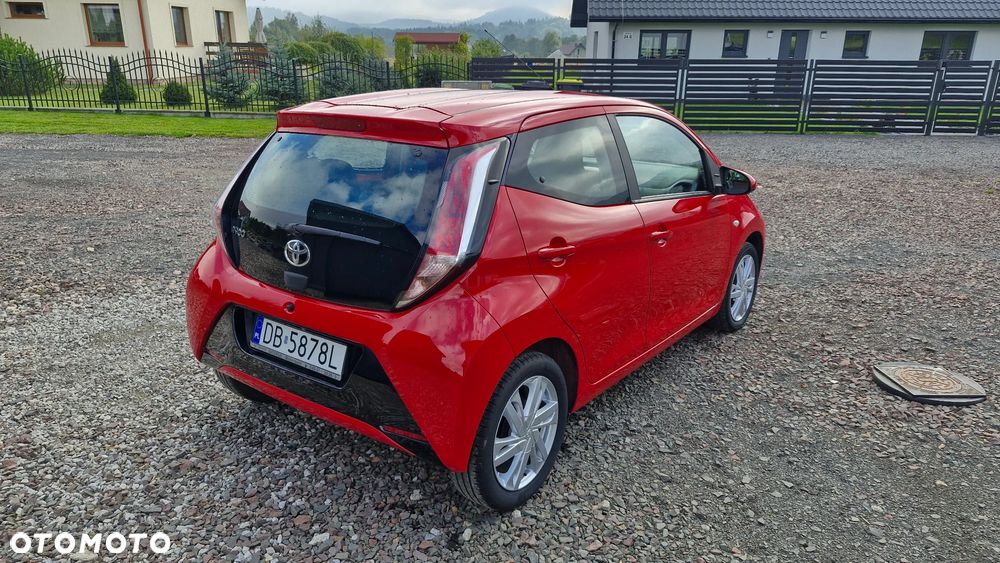 Toyota Aygo x-play - 19
