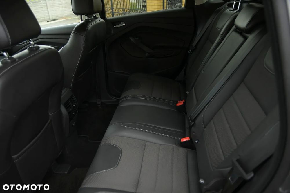 Ford Kuga 2.0 TDCi 4x4 Titanium - 22