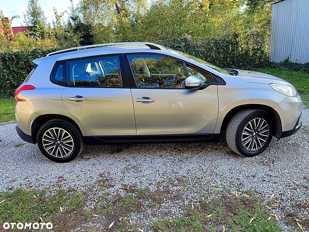 Peugeot 2008 1.2 Pure Tech Active - 16