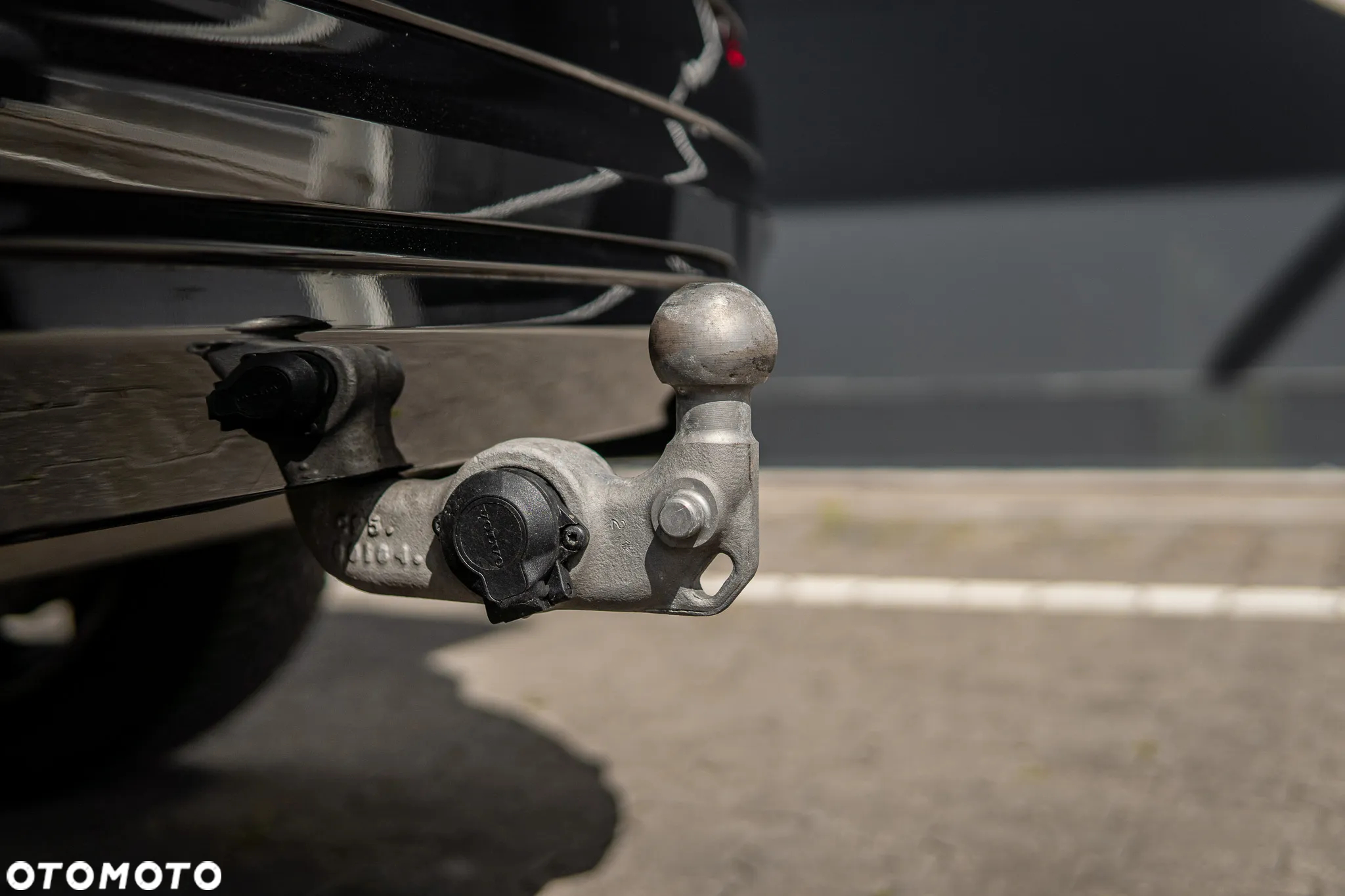 Volvo XC 60 B4 D AWD Plus Dark - 11