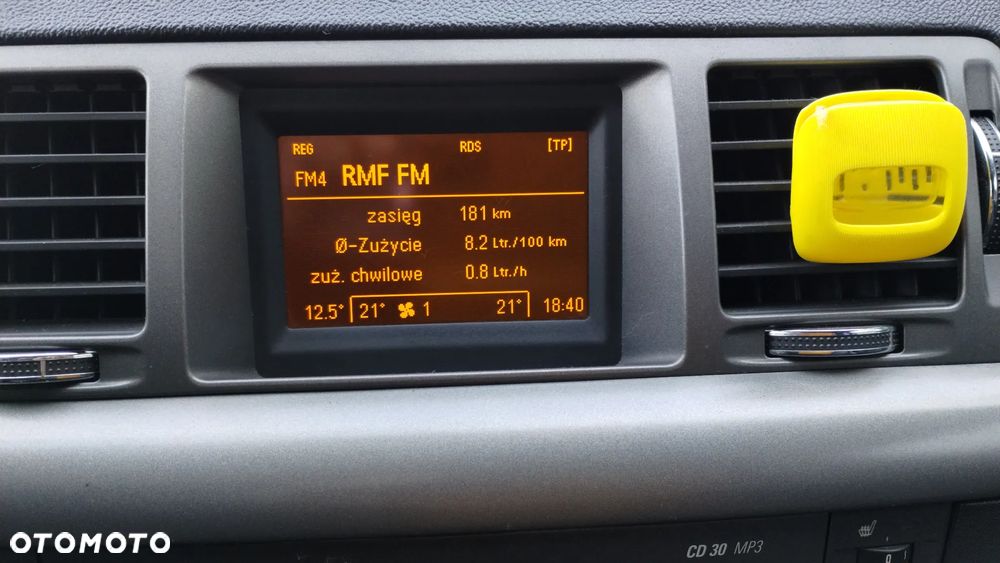 Opel Vectra 1.8 Caravan Cosmo - 19