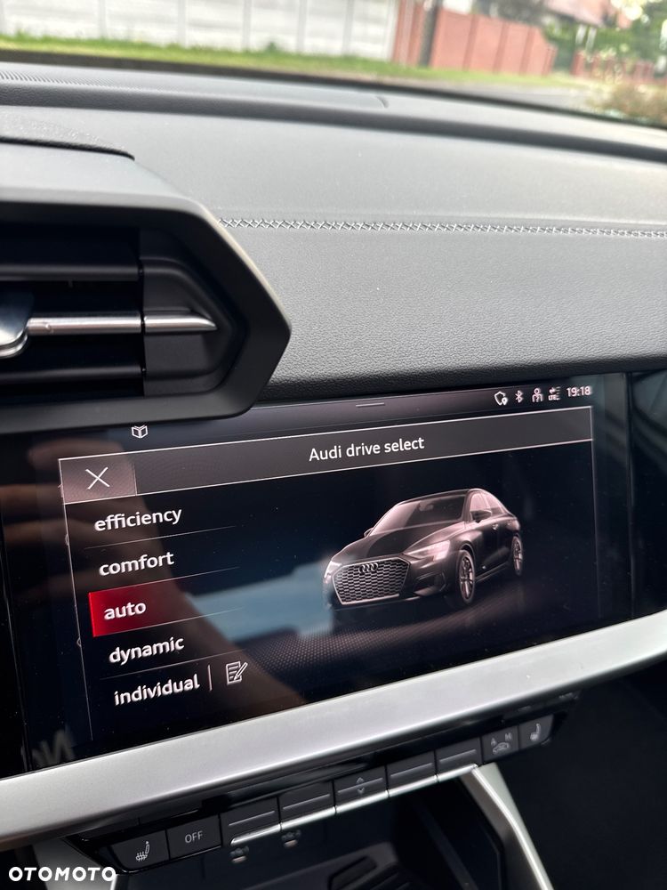 Audi A3 Limousine 40 TDI quattro S tronic S line - 29
