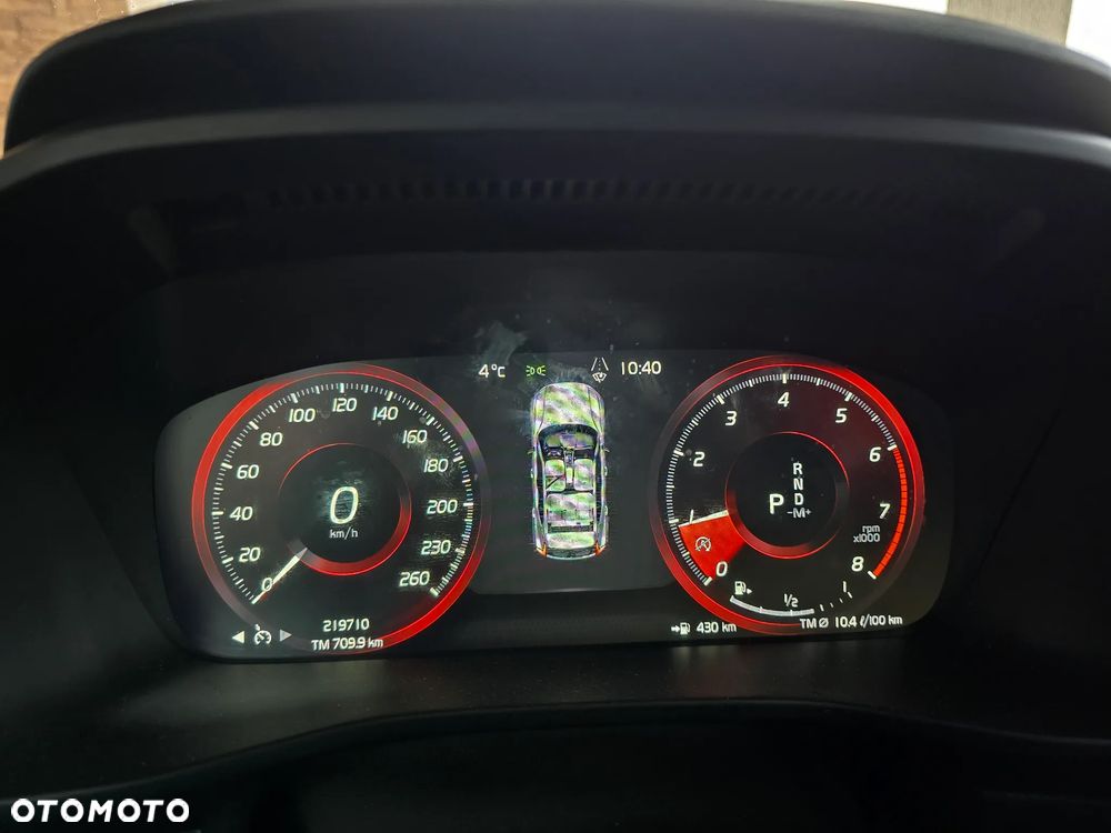 Volvo XC 40 T3 Momentum Core - 22