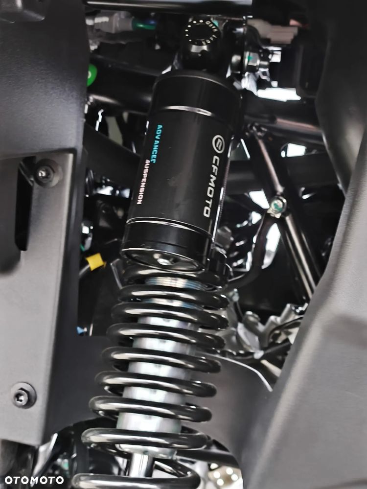 CFMoto CForce - 9
