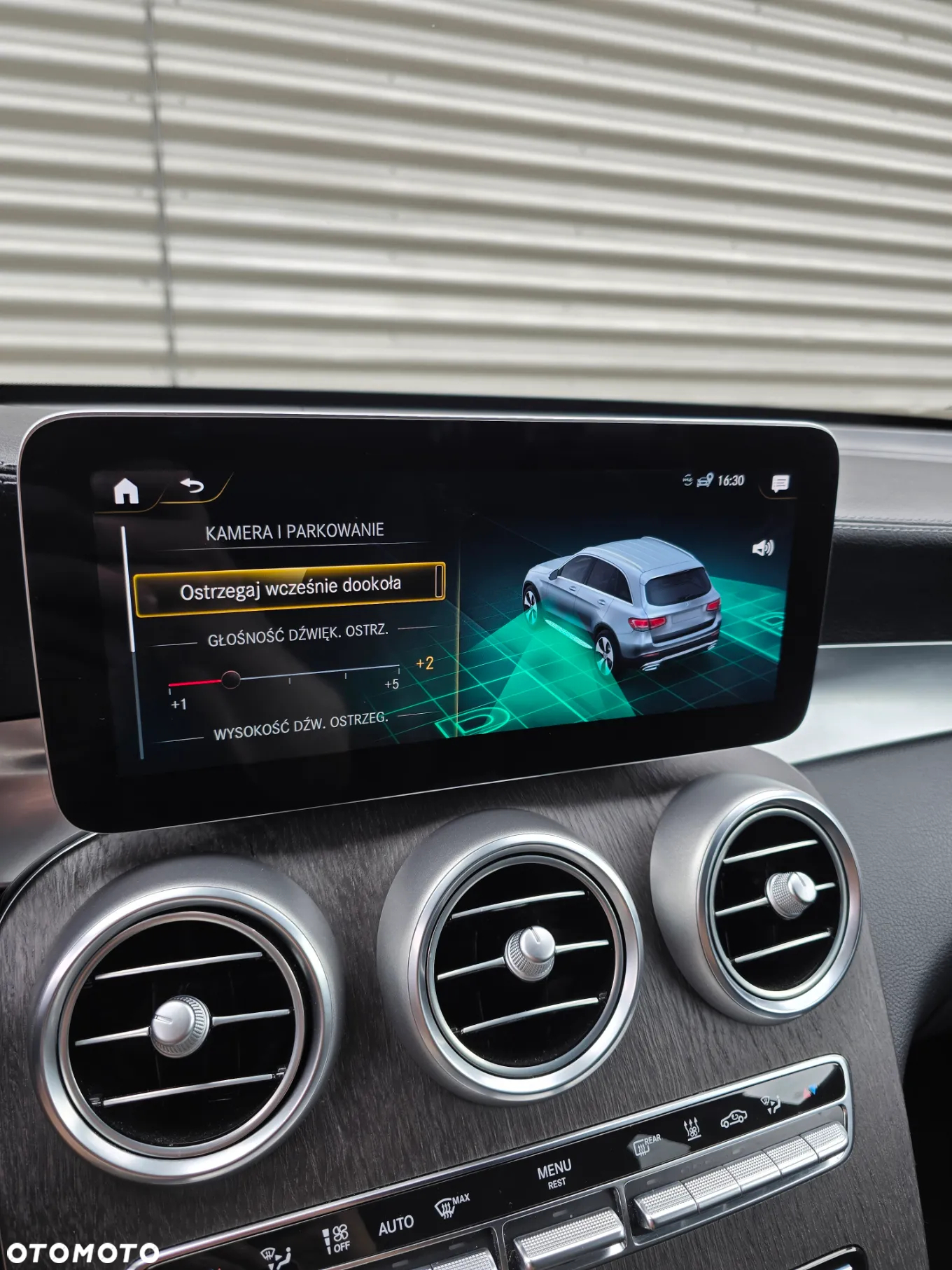 Mercedes-Benz GLC 300 d 4Matic 9G-TRONIC AMG Line - 21