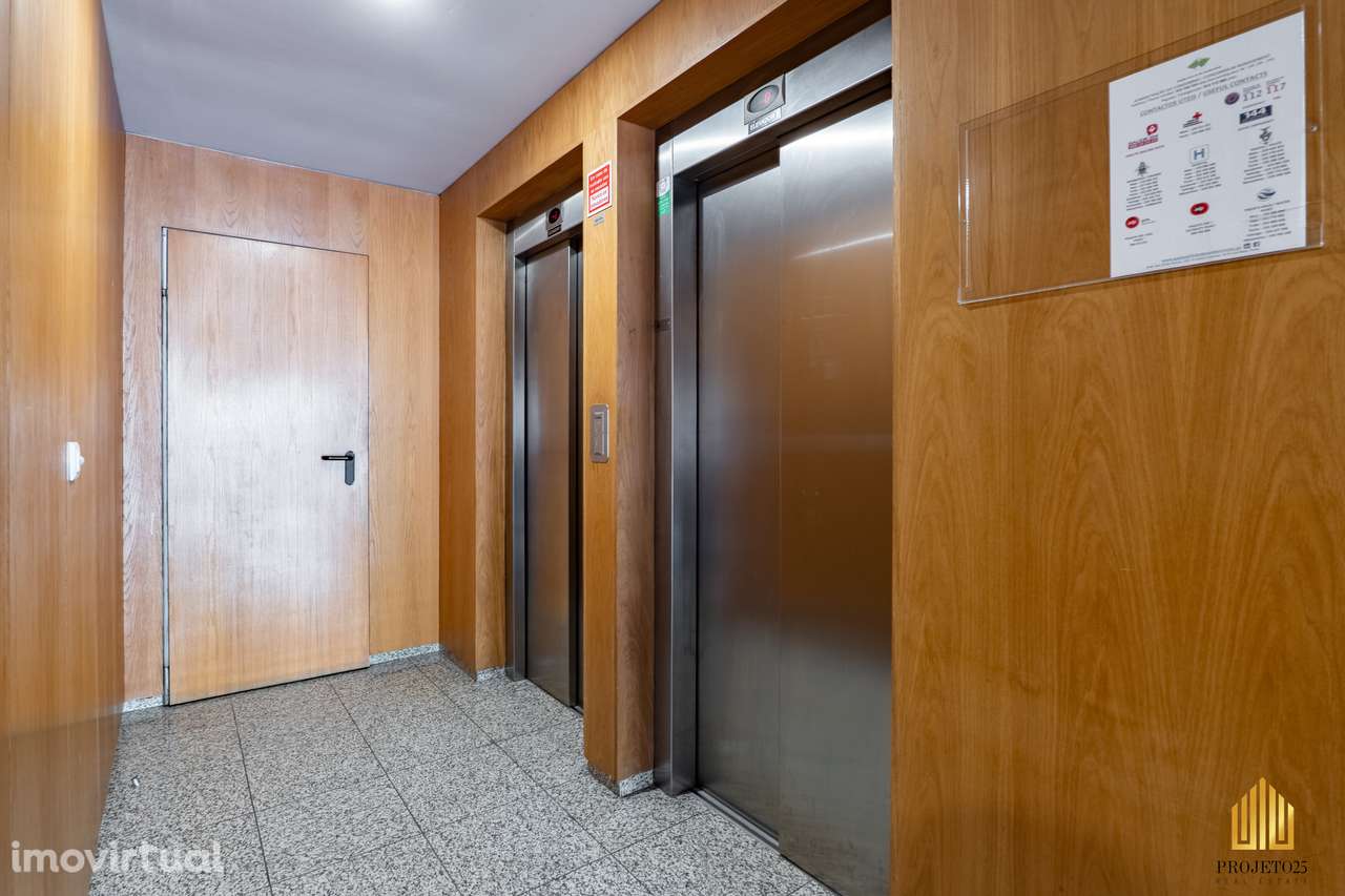 T2 Com Varanda Panorâmica em Urbanização Requintada, ao Aeroporto. - Grande imagem: 4/42