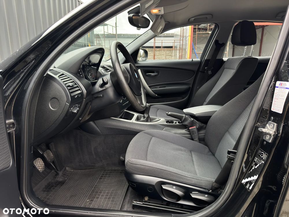 BMW Seria 1 - 12