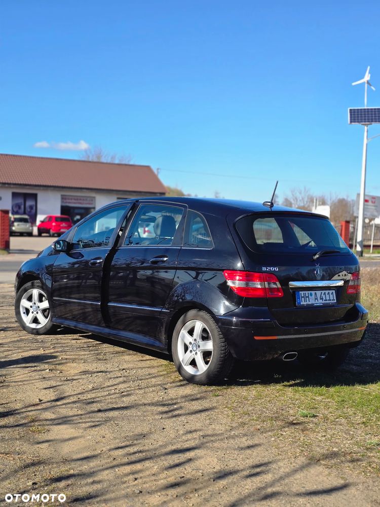 Mercedes-Benz Klasa B 200 Special Edition - 4