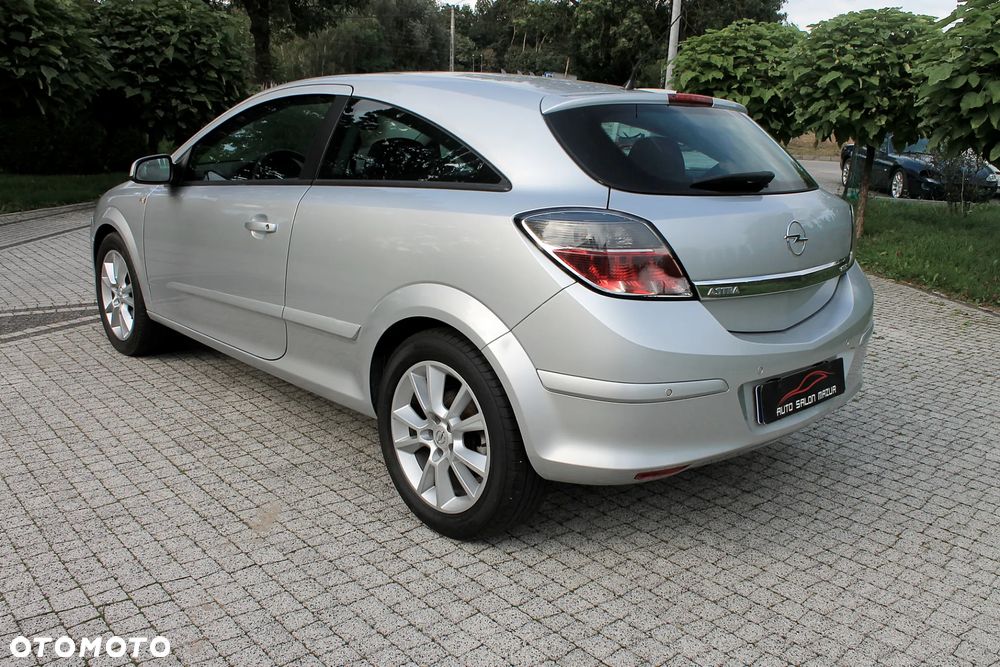 Opel Astra GTC 1.8 Innovation - 3