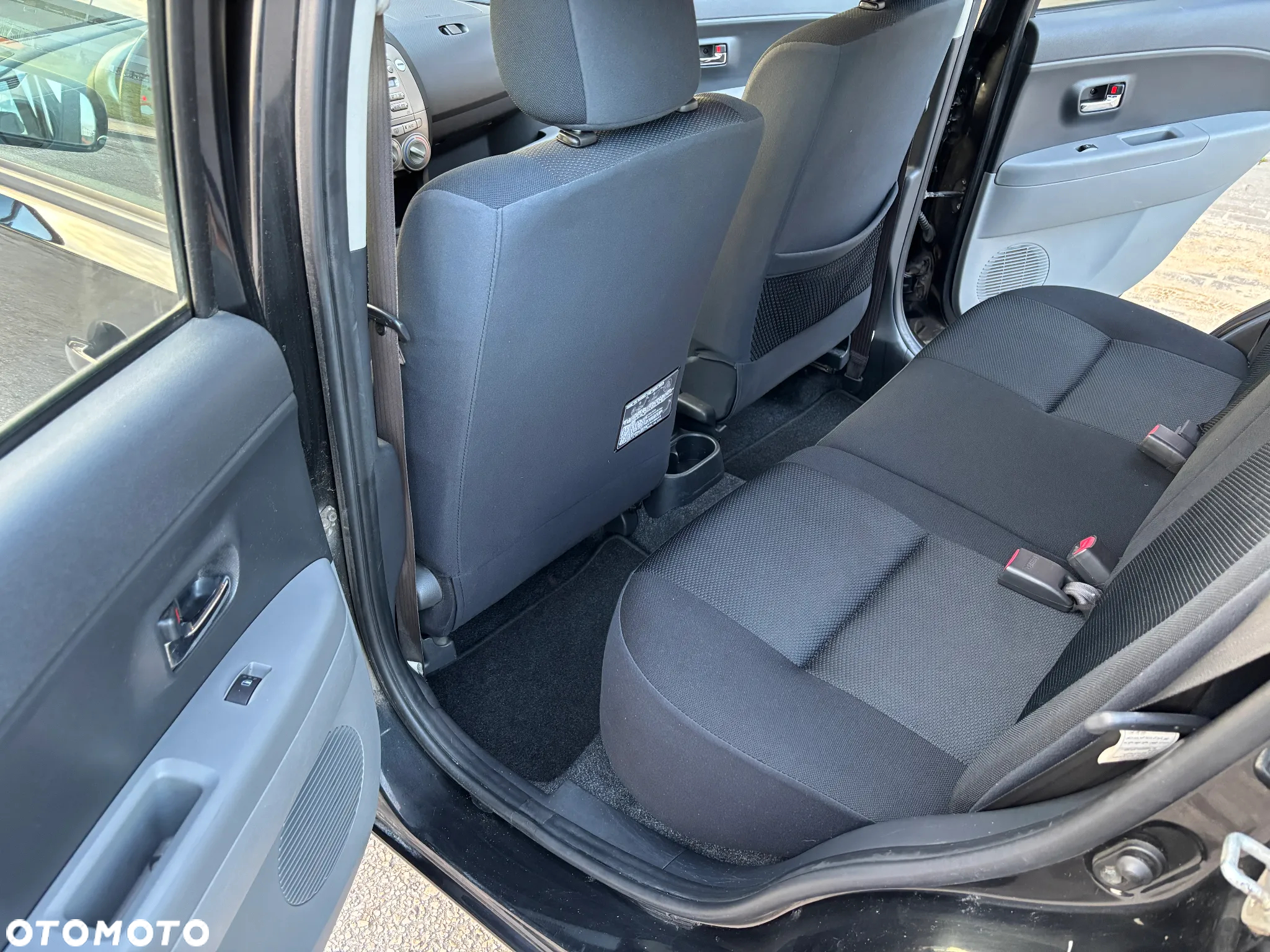 Daihatsu Sirion 1.3 - 16