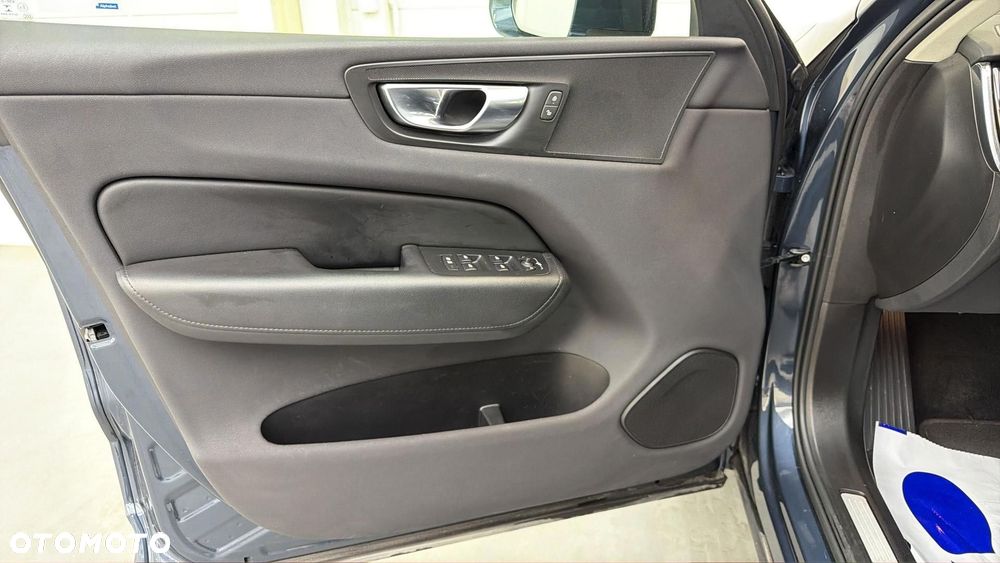 Volvo XC 60 B4 B Core - 11