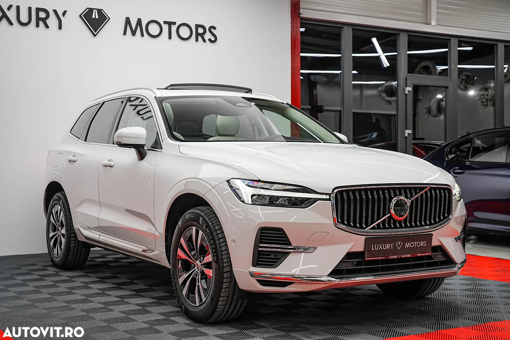 Volvo XC 60 Recharge T6 Twin Engine eAWD Inscription Expression - 32