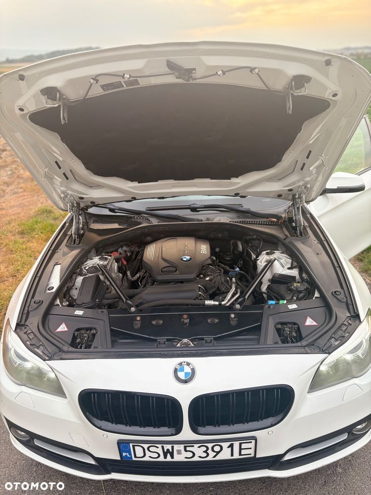 BMW Seria 5 520d - 14
