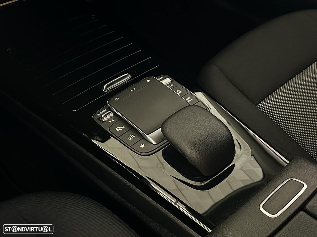 Mercedes-Benz A 180 7G-DCT Advanced Progressive - 26