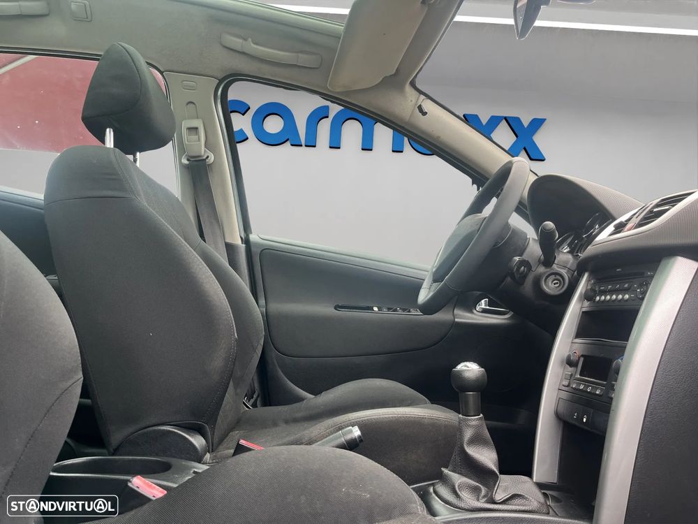 Peugeot 207 SW 1.6 HDi Sport FAP - 11