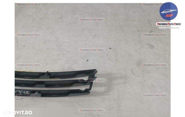 Ornament Grila Dreapta Bara Fata original Vogue Land Rover  Range Rove - 5