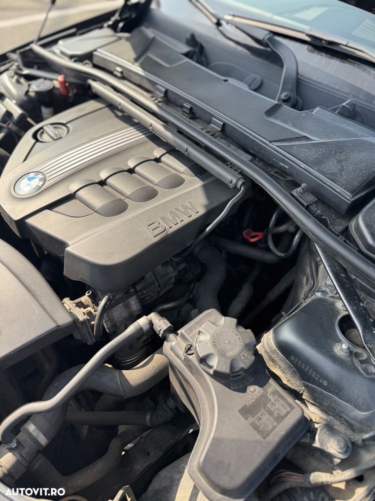 BMW Seria 3 320d - 24