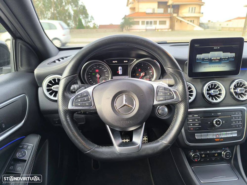 Mercedes-Benz A 180 d 7G-DCT AMG Line - 34