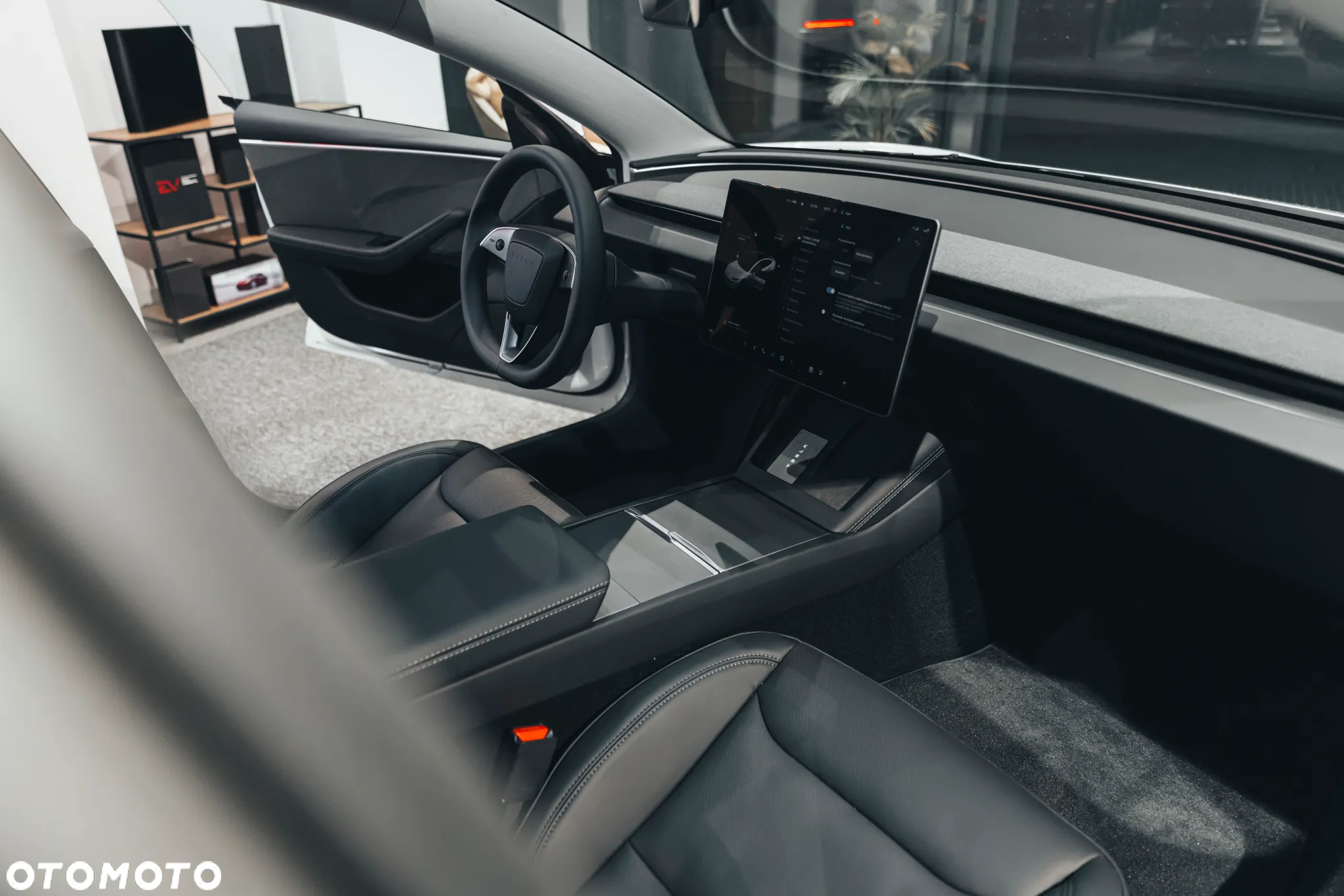 Tesla Model 3 Long Range AWD - 9