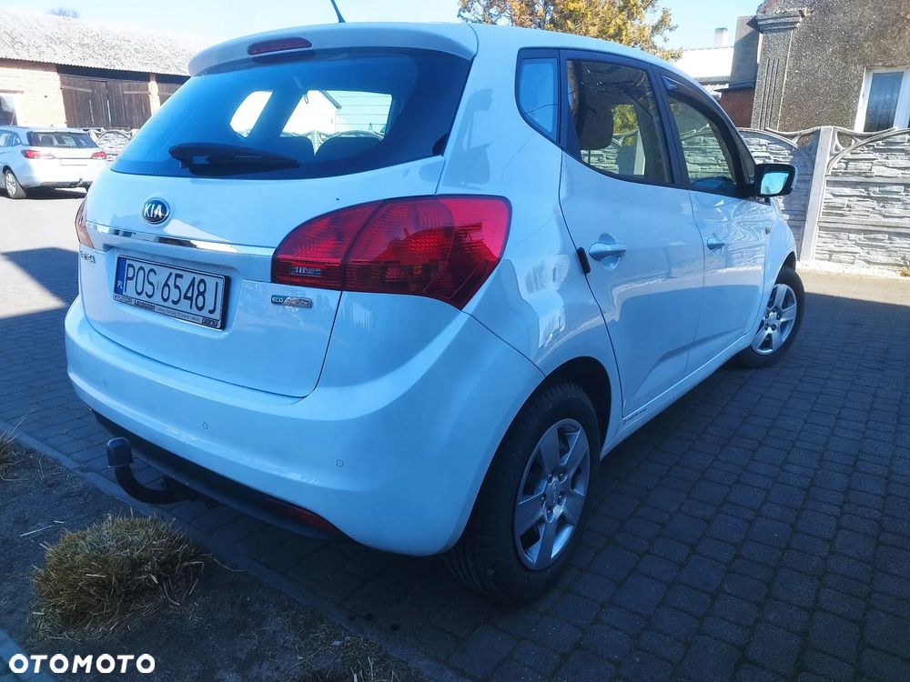 Kia Venga - 4