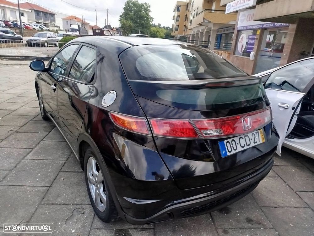 Honda Civic 1.4 Comfort - 2