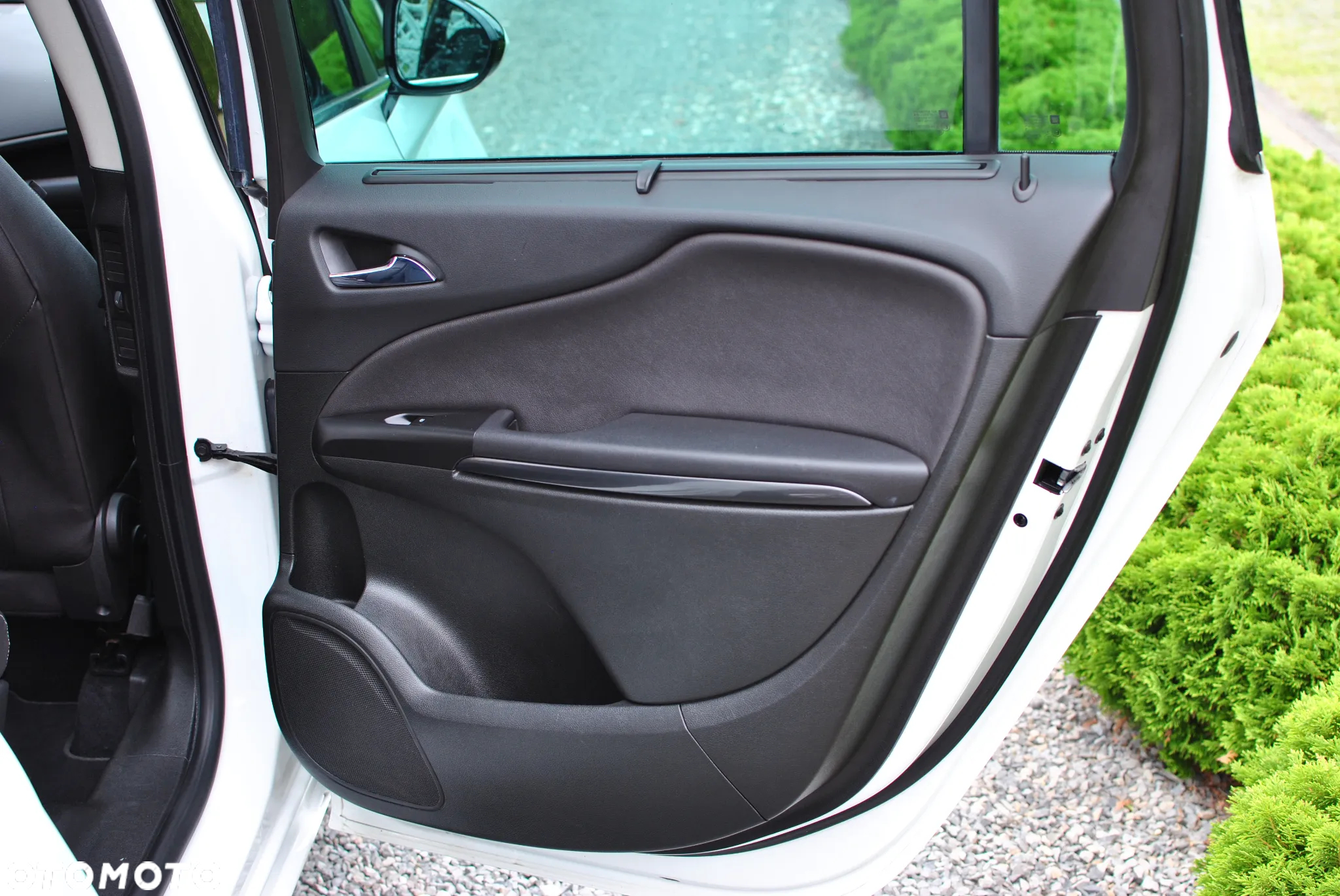 Opel Zafira 1.6 T SIDI Cosmo S&S EU6 - 26