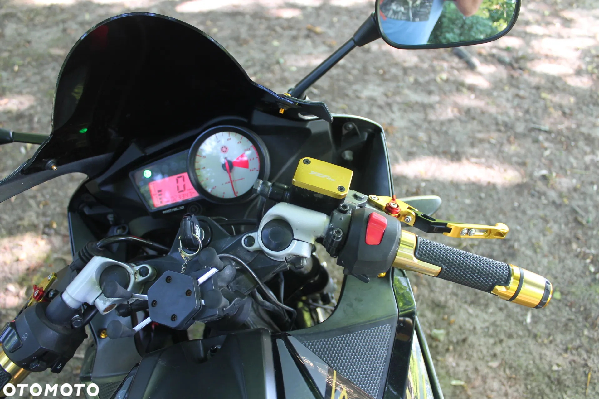 Yamaha YZF - 5