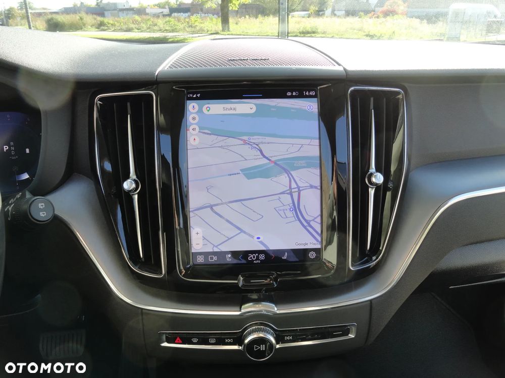 Volvo XC 60 B4 D AWD Geartronic Momentum Pro - 14