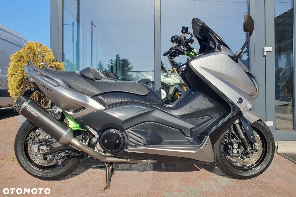 Yamaha Tmax - 21